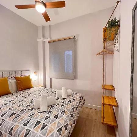 Lanza Seville